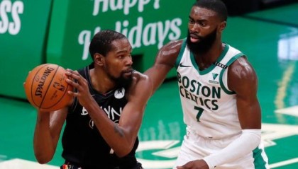 爱游戏在线-绿军究竟有多需要杜兰特？布朗换KD无异于一场豪赌