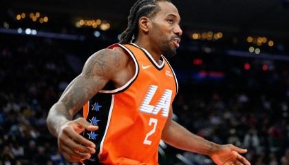 爱游戏入口-快船近12战10胜2负&amp;进攻效率122&amp;小卡场均32.7分 同期皆联盟最多